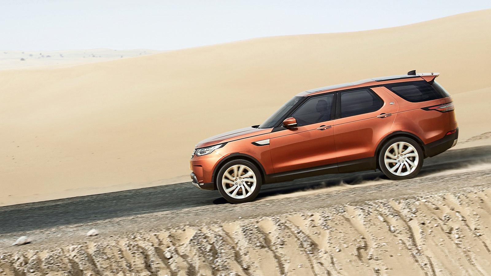 Land Rover Discovery Off-road Driving